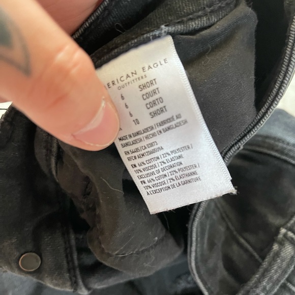 American Eagle crop jeans - Picture 3 of 3
